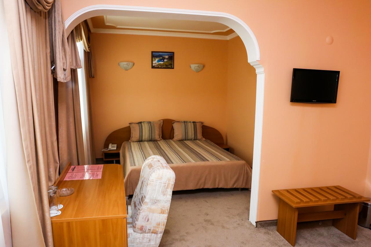 Hotel Bulgaria Kŭrdzhali Exterior foto